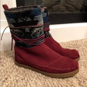 Fleece-Lined Moccasin Boots